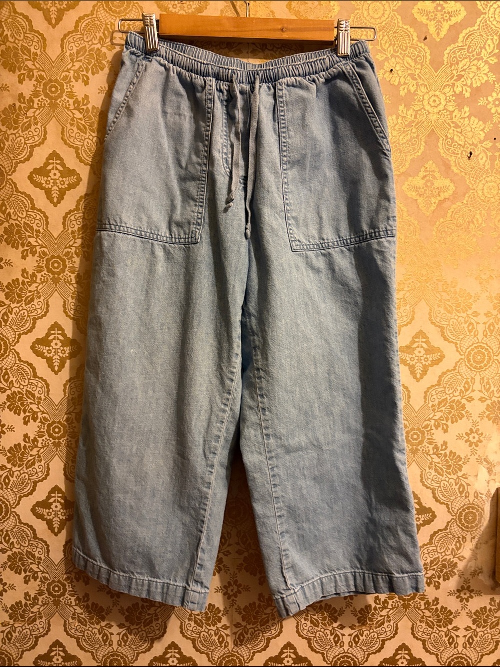 L.L.Bean Classic Fit Light Blue Denim Capris